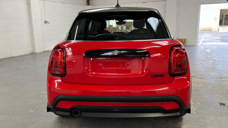 MINI Hatchback 1.5 Cooper Exclusive 5dr Auto Petrol Hatchback